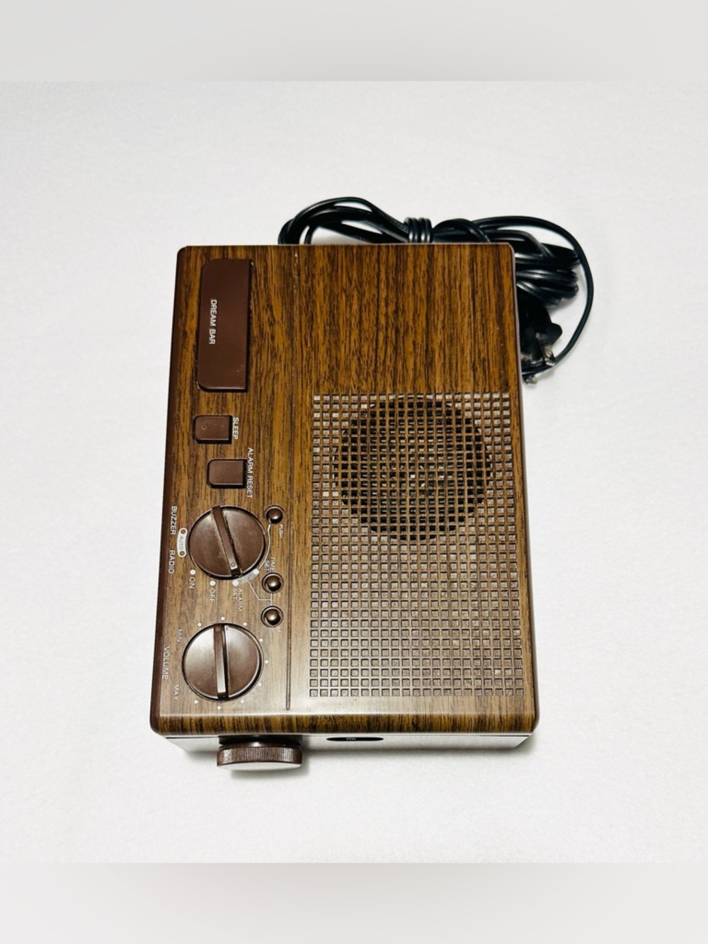 Sony Retro Mid Century Modern Dream Machine Simulated Wood Grain FM/AM “WORKS” - Picture 2 of 9